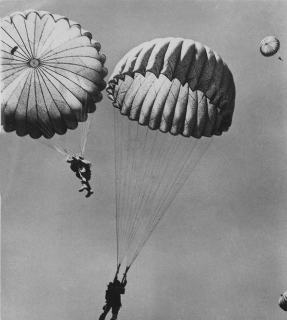 parachutes-255791